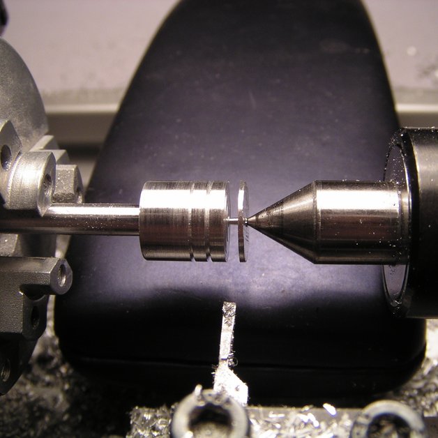 Metal lathe project, with precision metal turning